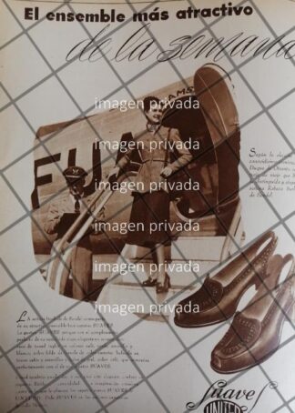 CARTEL RETRO REBECA ITURBIDE BETANCOURT Y ZAPATOS UNITED